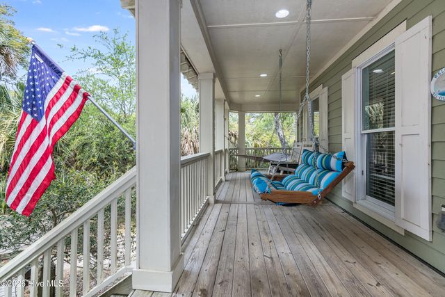 2 Sandwich Tern Trail, Southport, NC 28461