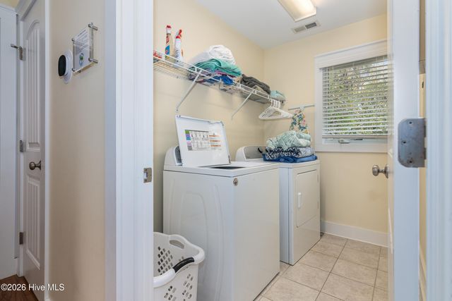 2 Sandwich Tern Trail, Southport, NC 28461