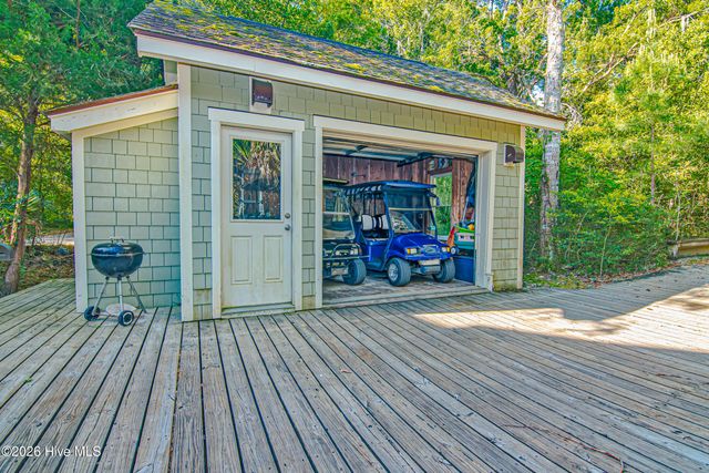 2 Sandwich Tern Trail, Southport, NC 28461