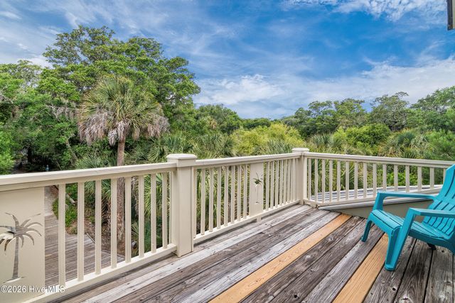 2 Sandwich Tern Trail, Southport, NC 28461
