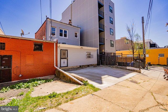 1102 BLADENSBURG RD NE, Washington, DC 20002