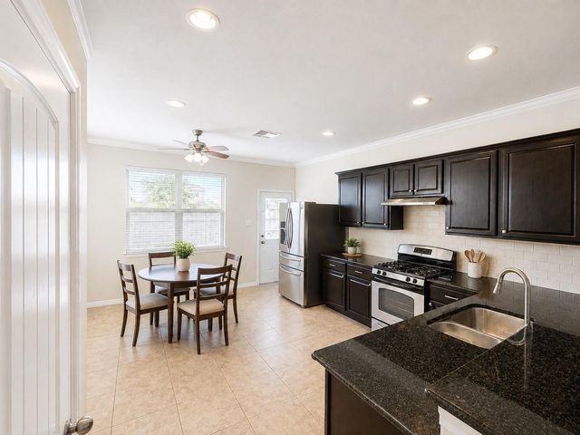 4319 Amaryllis Avenue, Baytown, TX 77521