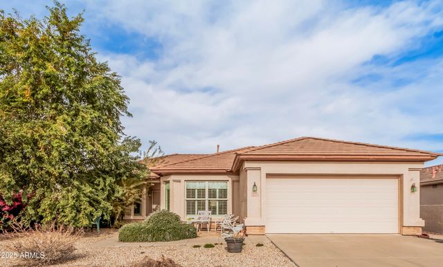 3828 E PEACH TREE Drive, Chandler, AZ 85249