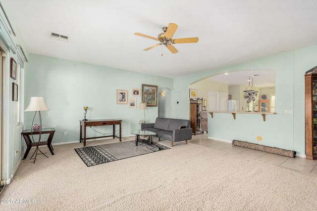 3828 E PEACH TREE Drive, Chandler, AZ 85249