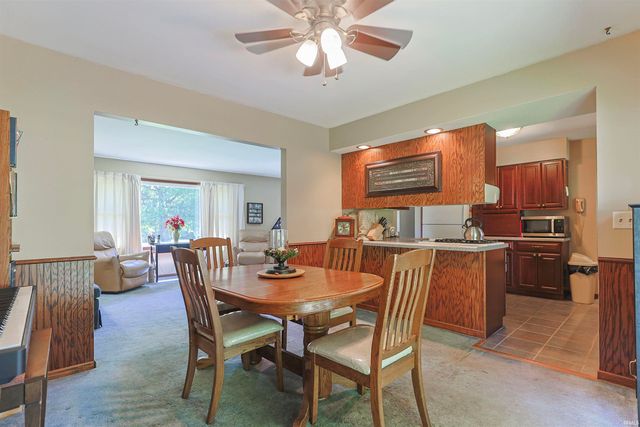 6384 N 900 E Road, New Carlisle, IN 46552