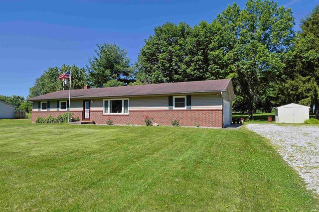 6384 N 900 E Road, New Carlisle, IN 46552
