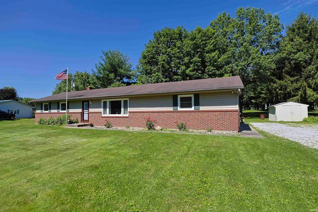 6384 N 900 E Road, New Carlisle, IN 46552