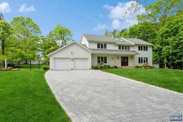 18 Cedar Court, Closter, NJ 07624
