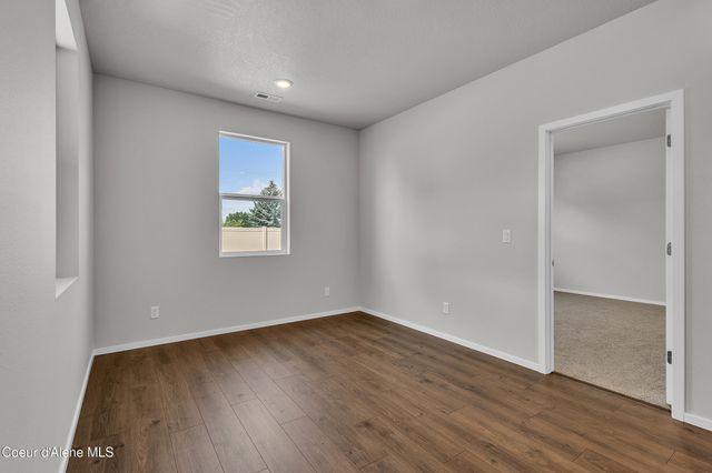 4875 W Homeward Bound Blvd, Coeur D'alene, ID 83815
