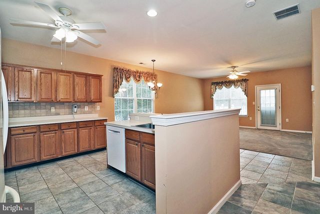 156 MIRAGE BLVD, Barnegat, NJ 08005