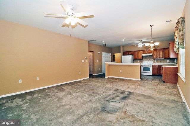 156 MIRAGE BLVD, Barnegat, NJ 08005