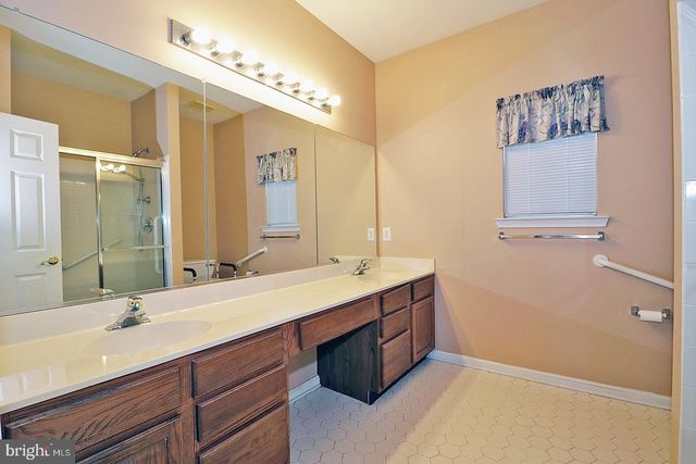 156 MIRAGE BLVD, Barnegat, NJ 08005