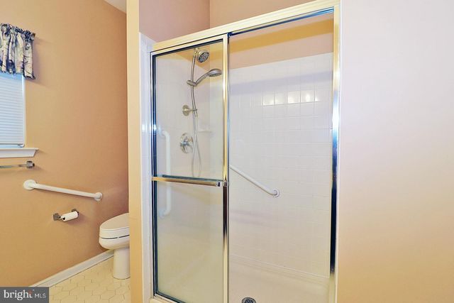 156 MIRAGE BLVD, Barnegat, NJ 08005