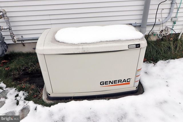 156 MIRAGE BLVD, Barnegat, NJ 08005