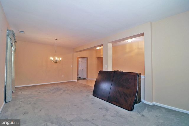 156 MIRAGE BLVD, Barnegat, NJ 08005