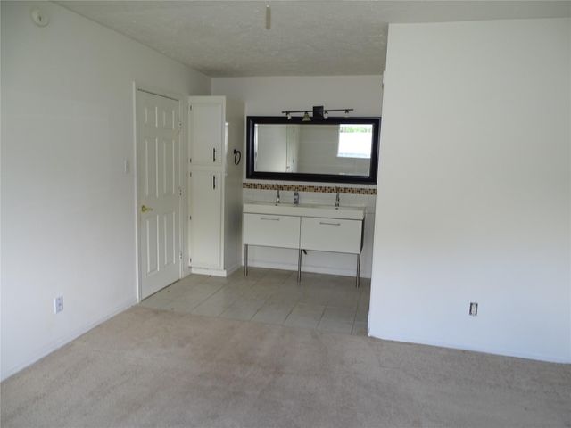 18906 Woodridge Drive, Conroe, TX 77302