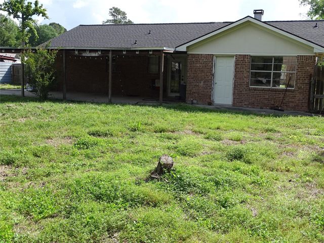 18906 Woodridge Drive, Conroe, TX 77302