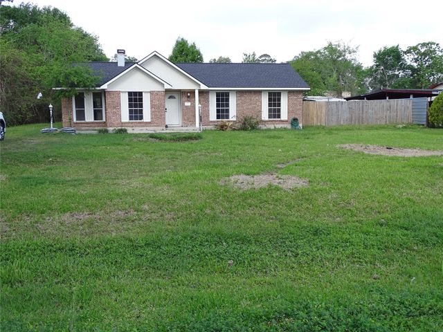 18906 Woodridge Drive, Conroe, TX 77302