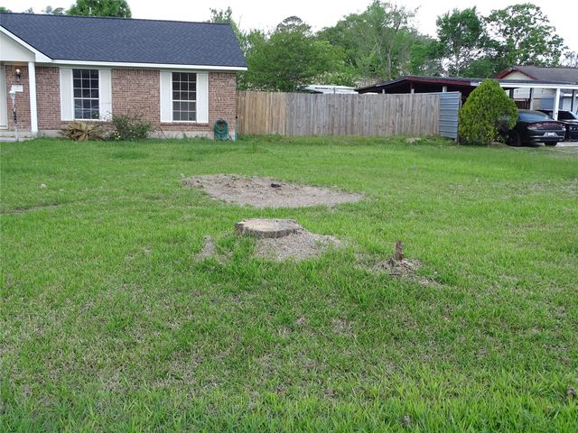 18906 Woodridge Drive, Conroe, TX 77302