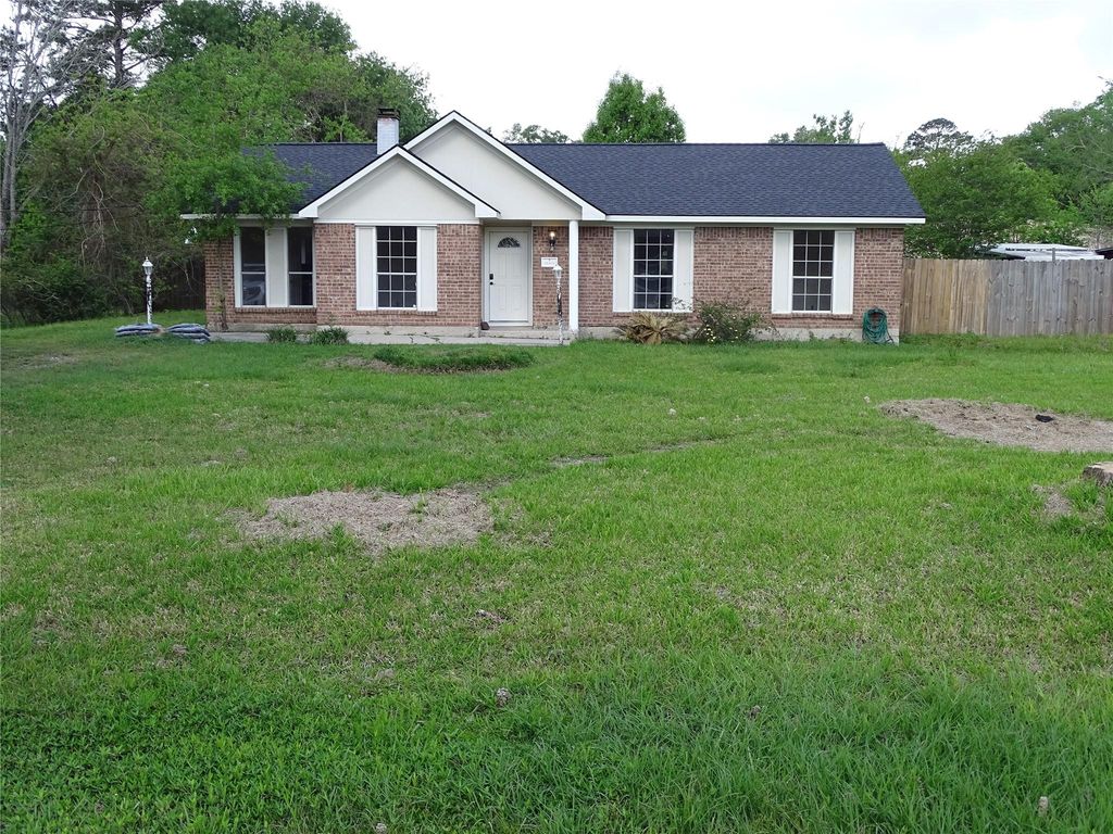 18906 Woodridge Drive, Conroe, TX 77302