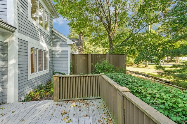 35 Bagy Wrinkle Cove, Warren, RI 02885