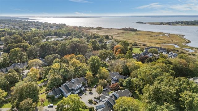 35 Bagy Wrinkle Cove, Warren, RI 02885