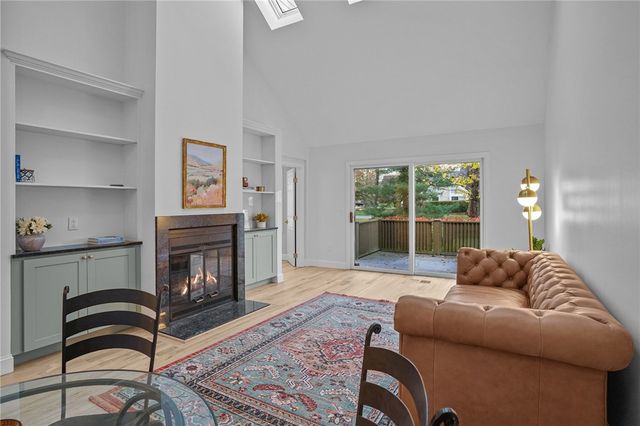 35 Bagy Wrinkle Cove, Warren, RI 02885