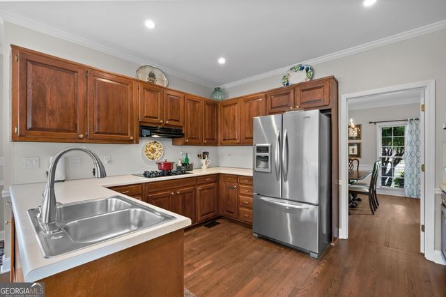 122 N Lakeside Drive NW, Kennesaw, GA 30144