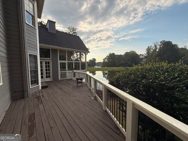 122 N Lakeside Drive NW, Kennesaw, GA 30144