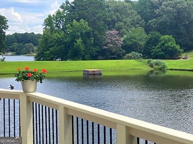 122 N Lakeside Drive NW, Kennesaw, GA 30144