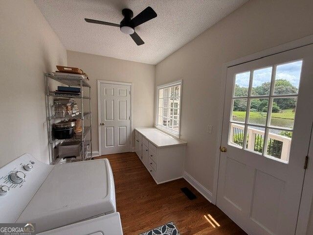 122 N Lakeside Drive NW, Kennesaw, GA 30144