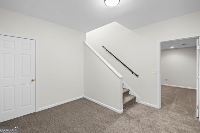 122 N Lakeside Drive NW, Kennesaw, GA 30144