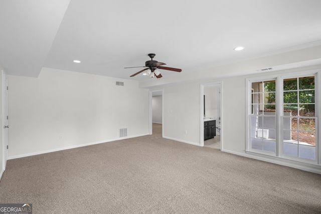 122 N Lakeside Drive NW, Kennesaw, GA 30144