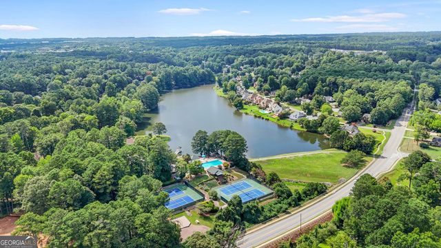 122 N Lakeside Drive NW, Kennesaw, GA 30144