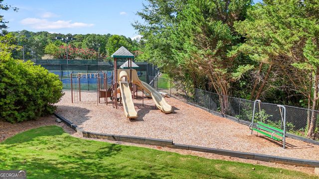 122 N Lakeside Drive NW, Kennesaw, GA 30144