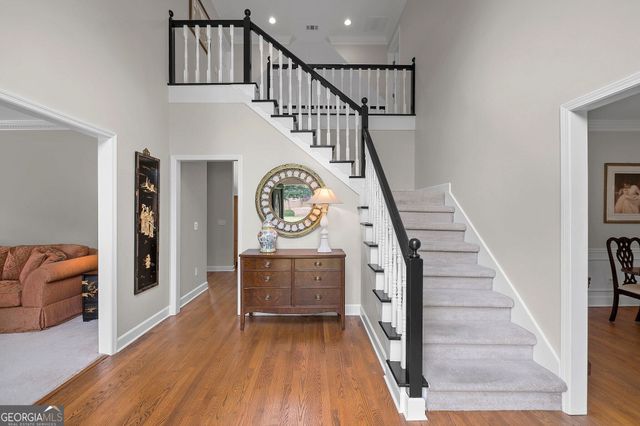122 N Lakeside Drive NW, Kennesaw, GA 30144