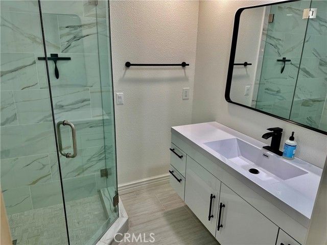 22700 Cascade Drive, Canyon Lake, CA 92587