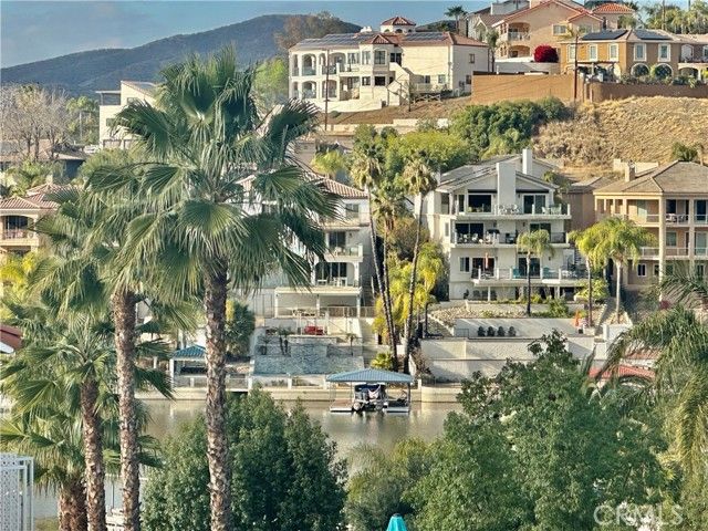 22700 Cascade Drive, Canyon Lake, CA 92587