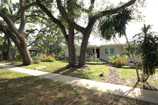 2436 NAVAREZ AVENUE, Safety Harbor, FL 34695