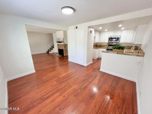 540 Spring Road 94, Moorpark, CA 93021