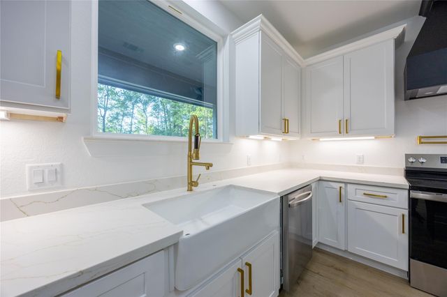 51 V Allen Ln, Coldspring, TX 77331