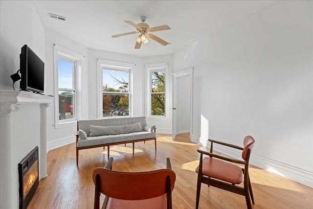 3268 W Fullerton Avenue 2, Chicago, IL 60647