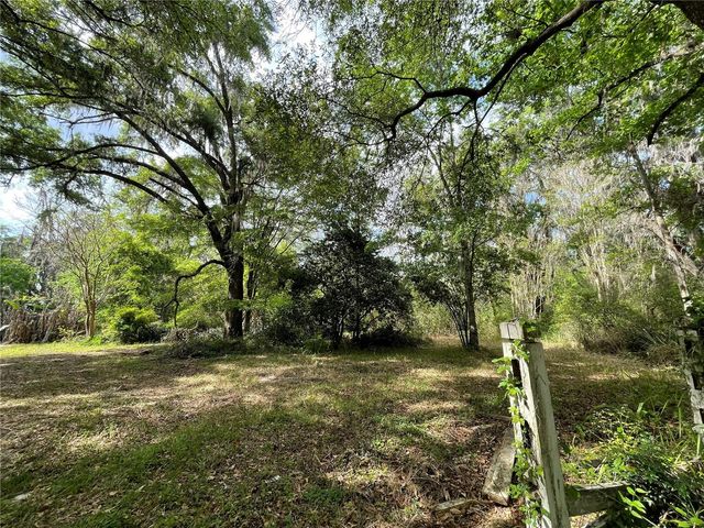 17400 NW 120TH AVE ROAD, Reddick, FL 32686