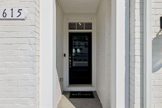 615 Club View Way, Mount Juliet, TN 37122