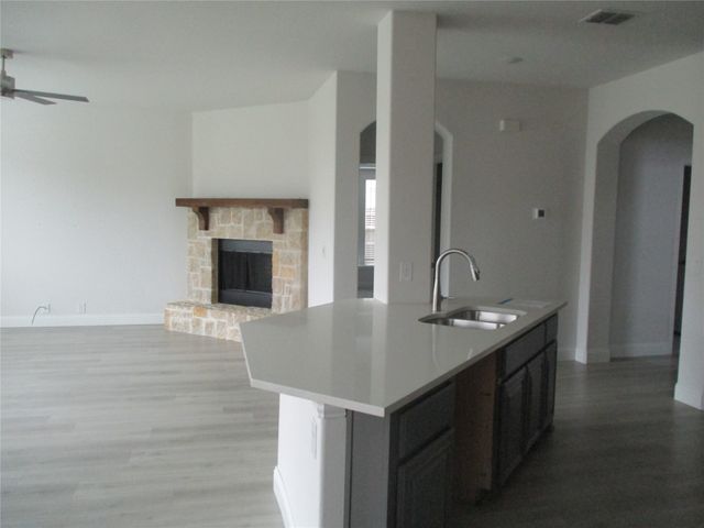3905 Holly Springs Lane, Kaufman, TX 75142