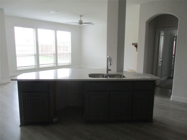 3905 Holly Springs Lane, Kaufman, TX 75142