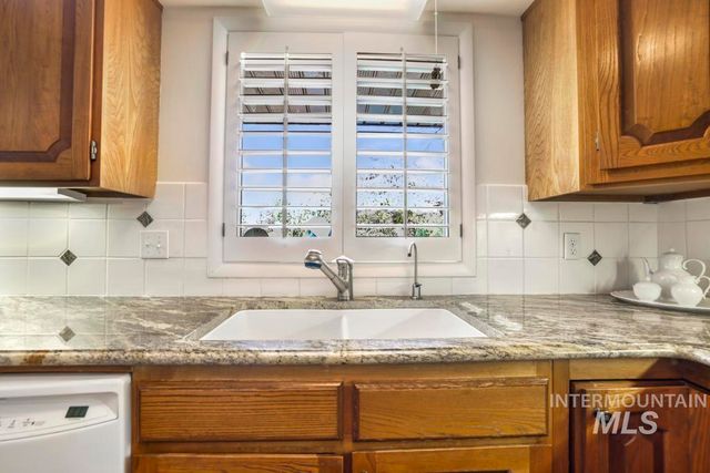 2018 Rancho Vista Dr, Twin Falls, ID 83301