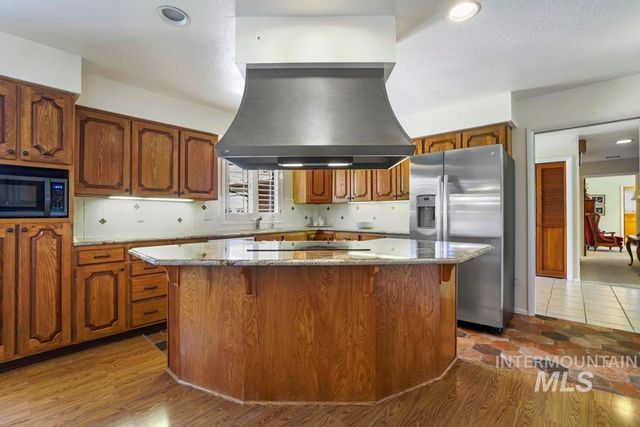 2018 Rancho Vista Dr, Twin Falls, ID 83301