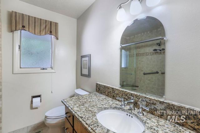 2018 Rancho Vista Dr, Twin Falls, ID 83301