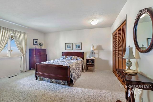 2018 Rancho Vista Dr, Twin Falls, ID 83301